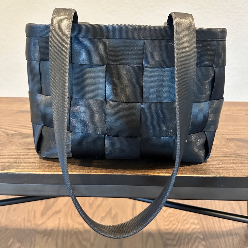 Harveys Seatbeltbag Medium Tote, Black